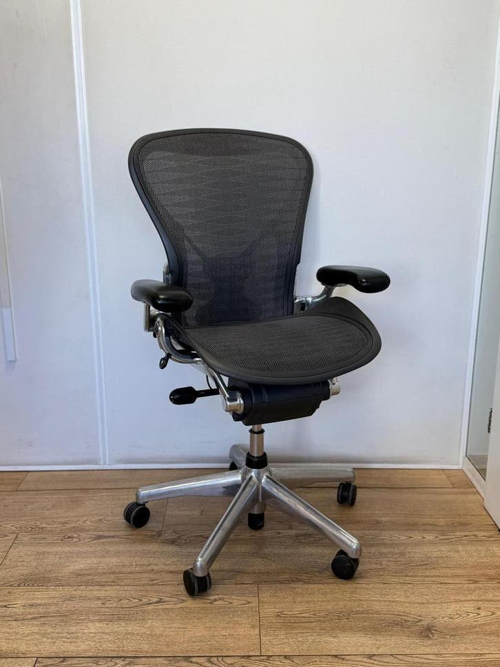 Herman Miller Aeron Chrome Uitgevoerd, Nieuwprijs 1800 Euro!, Huis en Inrichting, Bureaustoelen, Bureaustoel, Zwart, Zo goed als nieuw