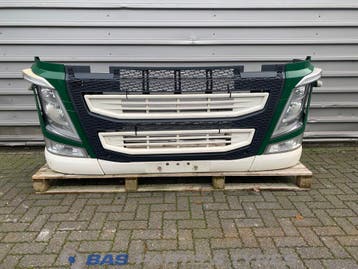 Bumper Volvo FH4 82139942, Ophalen, Gebruikt, Volvo, Carrosserie en Plaatwerk