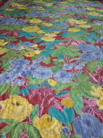 Prachtige bloemstof Made in Italy - Textiel - 425 cm - 140