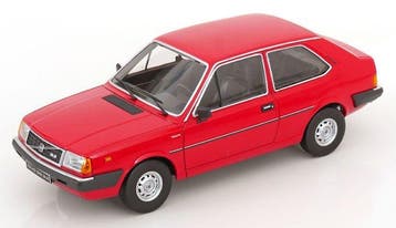 Triple9 1:18 - Modelauto - Volvo 343 GLS - 1982 - Rood, Nieuw