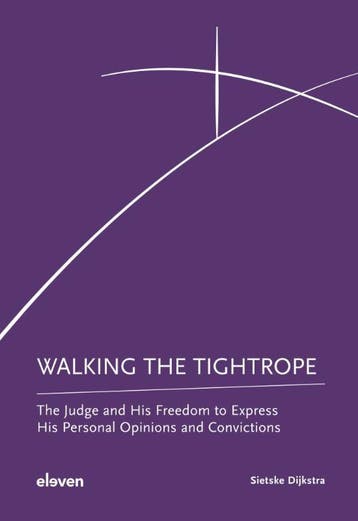 Walking the Tightrope - Sietske Dijkstra 9789462363885, Verzenden, Zo goed als nieuw, Sietske Dijkstra