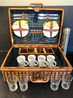 Picknickmand - nostalgische engelse picknickmand met inhoud