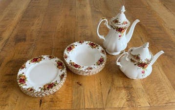 Royal Albert - Eetservies voor 6 - Royal Albert Old Country, Antiek en Kunst, Antiek | Meubels | Tafels