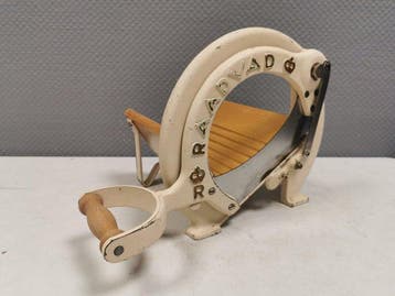 Raadvad - Ove Larsen - Broodsnijmachine - Model 294 -, Antiek en Kunst