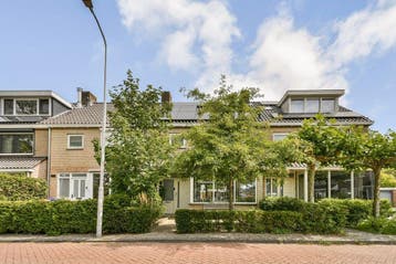 Te huur: Huis Jan van Bergenstraat in Heemskerk, Heemskerk, Noord-Holland