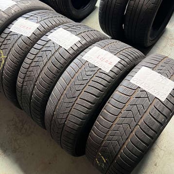 4 x Pirelli Scorpion Zero 245-45-20 Winterbanden 5mm, Band(en), Personenwagen, 20 inch, Gebruikt
