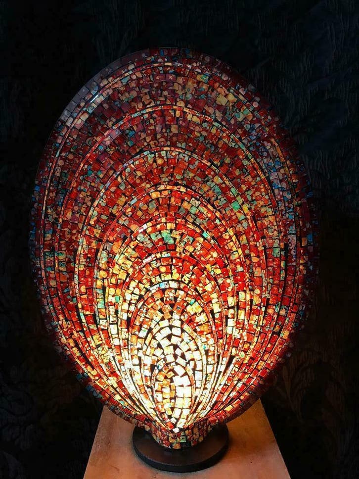 Schelp glas mozaïek lamp ca. 65 cm hoog € 150,- NIEUW !, Huis en Inrichting, Lampen | Tafellampen, Nieuw, Glas, 50 tot 75 cm, Ophalen of Verzenden