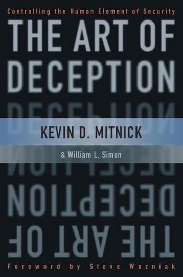 The Art of Deception - Kevin D Mitnick 9780471237129, Verzenden, Zo goed als nieuw, Kevin D Mitnick