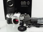 Olympus OM-D E-M10 Mark IV Silver body Shot 1495 Spiegelloze, Nieuw