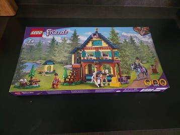 Lego Set - 41683 - Friends - Paardrijbasis in het bos, Nieuw