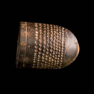 Oud-Romeins, Keizerrijk Brons Vingerhoed voor naaien –