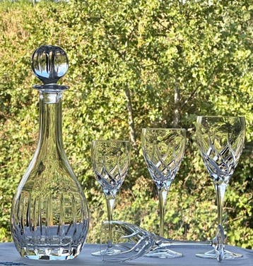 Wedgwood - Magnificent set Cut Crystal Decanter Windsor &