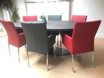 Set van 6 leren eetkamerstoelen met wieltjes en armleuning, Huis en Inrichting, Stoelen, Ophalen of Verzenden, Nieuw, Leer