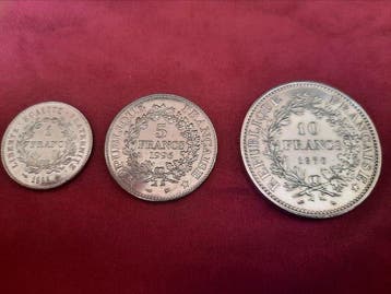Frankrijk. Lot de 3 monnaies, dont 10 Francs 1970 Hercule en