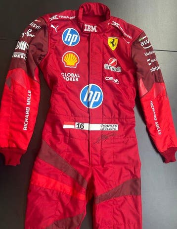 Ferrari - Charles Leclerc - 2025 - Replica racepak, Verzamelen, Nieuw