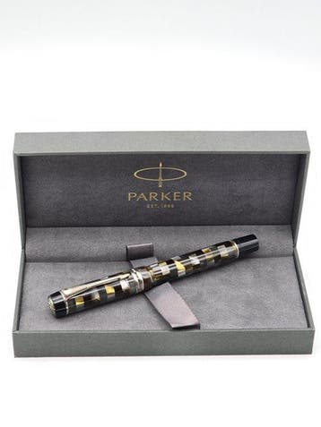 Parker - Pmuma estilografica PARKER duofod check olive green, Nieuw