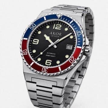 AKOR Le Locle - Riviera Tricolore Automatique - Heren - 2026, Sieraden, Tassen en Uiterlijk, Horloges | Heren, Nieuw
