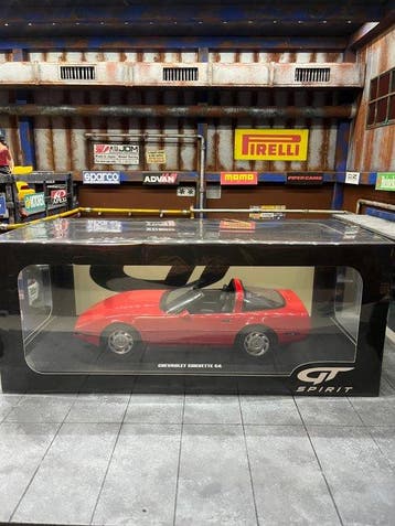 GT Spirit 1:18 - Modelauto - Chevrolet Corvette C4 1995, Hobby en Vrije tijd, Nieuw