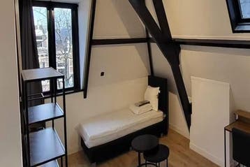 Studio Regentesselaan in Den Haag, 20 tot 35 m², Den Haag