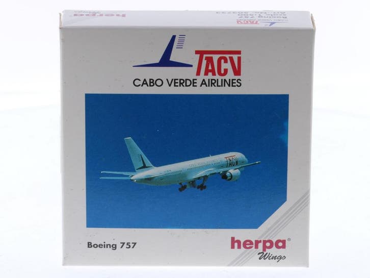 Schaal 1:500 Herpa 503723 Boeing 757-200 TACV - Cabo Verd..., Hobby en Vrije tijd, Modelbouw | Vliegtuigen en Helikopters, Zo goed als nieuw