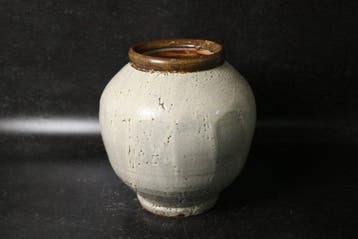Vaas - Steengoed - Japan - Gefacet Nami-jiro glazuur -