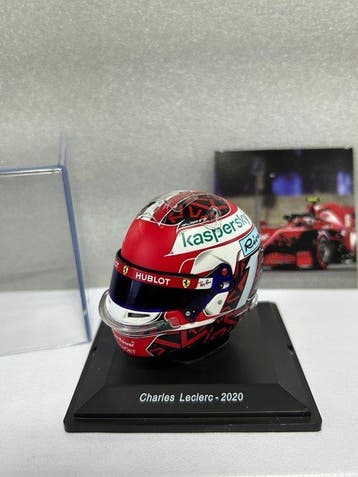 Spark 1:5 - Modelauto - Exclusivo! Charles Leclerc Ferrari, Nieuw