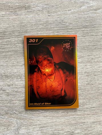 Gen2 #301 Gold Maid of sker Limited run games Trading card, Verzenden, Zo goed als nieuw