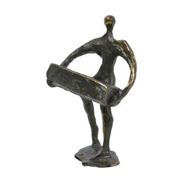 Corrie Ammerlaan - bronzen sculptuur Een zware last dragen