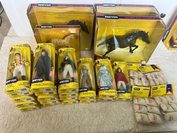 Breyer - Beeldje - Breyer horse and rider doll lot (27) -