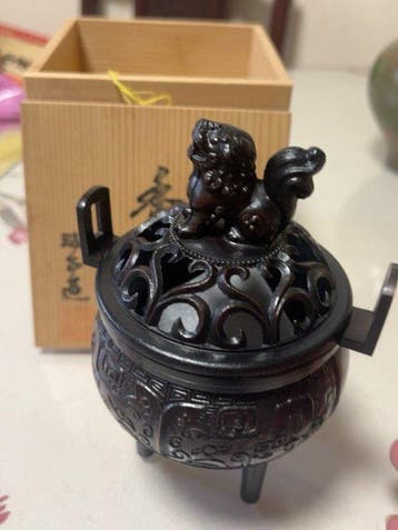 Takaoka Copperware - Wierookbrander - Three-legged Incense