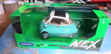 Welly 1:18 - Modelauto - BMW Isetta, Nieuw