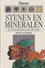 Stenen en mineralen / Thiemes natuurgidsen 9789052100104, Verzenden, Gelezen, Walter Schumann