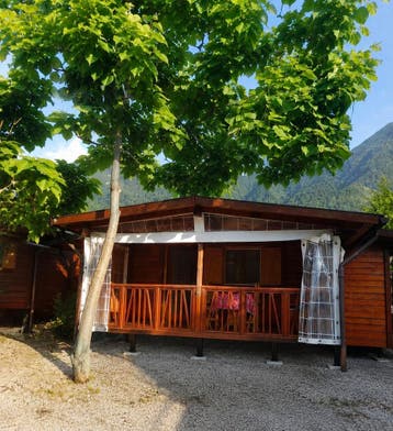 Chalet met airco in Porlezza aan meer van Lugano, Eigenaar