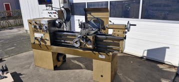 Tur-35 draaimachine met digitale uitlezing 350 x 1000 mm, Ophalen, Gebruikt, Metaaldraaibank, 500 tot 1000 mm