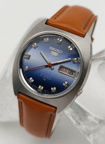 Seiko - Seiko 5 Automatic - Blue Shade - Cushion - Zonder
