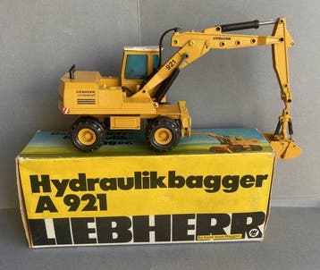 LIEBHERR 1:50 - Model vrachtwagen - 921 B PELLETEUSE avec, Nieuw