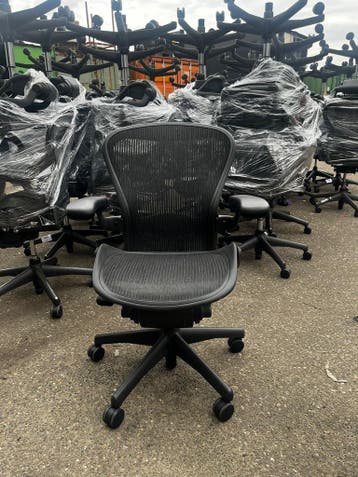 Voorraad Refurbished Herman Miller Aeron Stoelen -  Graphite, Huis en Inrichting, Verzenden, Zwart, Zo goed als nieuw, Bureaustoel