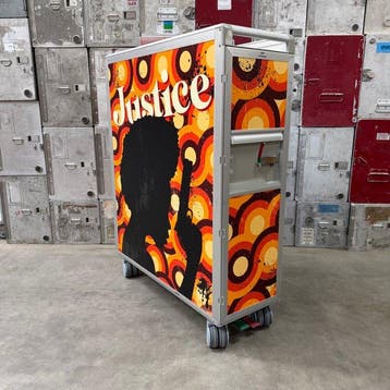 Driessen / Zodiac / Safran - Trolleys van