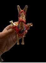 De Bewaarder van de Traditie – Zeldzaam Ezeltje uit Soma in, Antiek en Kunst