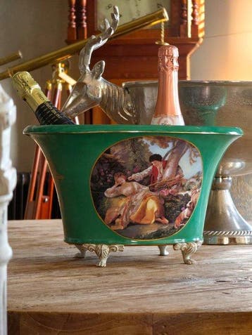 Wijnkoeler - Porselein - Ovale coupe sevres stijl