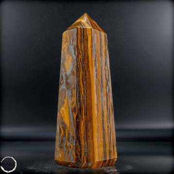 Krachtige tijgeroog-obelisk – Natuurlijke elegantie uit