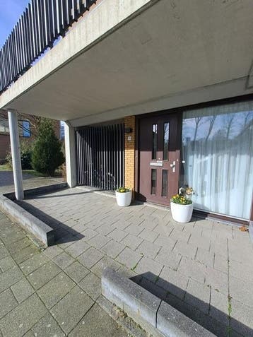 Te huur: Huis Poelenburg in Rotterdam, Rotterdam, Zuid-Holland