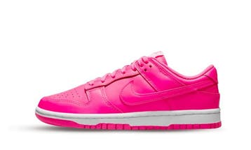 Nike Dunk Low Hyper Pink (W), Nieuw