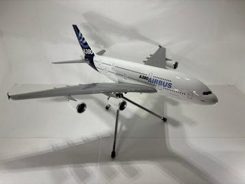 LUPA 1:200 - Modelvliegtuig - Airbus A380