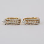 Huggie oorbellen - 14 karaat Geel goud - 0.53ct. tw. Diamant, Sieraden, Tassen en Uiterlijk, Antieke sieraden
