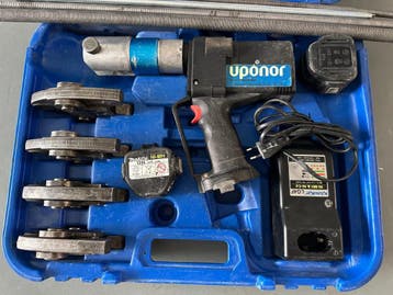 Uponor Akku-Pressmaschine UP75 mit Pressbacken U16 20 25 32, Ophalen of Verzenden, Gebruikt