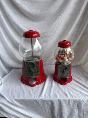 Set van 2 vintage kauwgomballenautomaten – glazen bol –