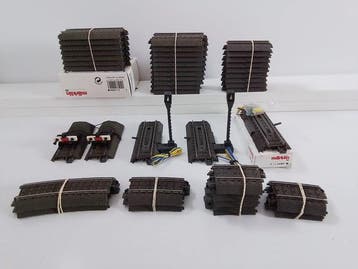 Märklin H0 - 24000 serie - Modeltreinsporen (45) - 38 x, Hobby en Vrije tijd, Nieuw