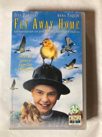 FLY AWAY HOME (VHS), Verzenden, Gebruikt