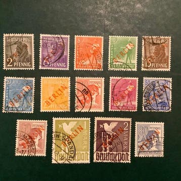 Berlijn 1949 - Roodopdruk (U) - Michel 21/34, Gestempeld